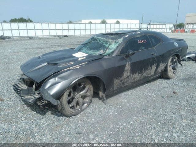 Dodge Challenger Sxt Plus 2018 2C3CDZAG2JH258524 Image 2