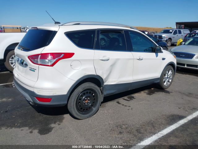1FMCU0J91FUB96168 Ford Escape Titanium