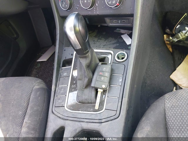 3VWC57BUXMM091625 Volkswagen Jetta S/se/r-line