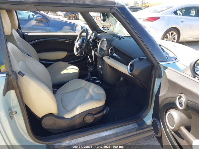 2014 MINI CONVERTIBLE WMWZP3C55ET706847 Photo 4