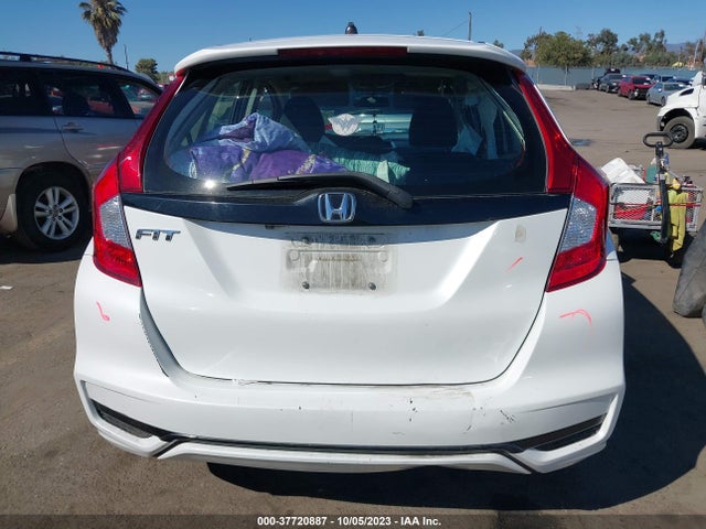 Honda FIT LX 2018 3HGGK5H49JM730440 Image 16