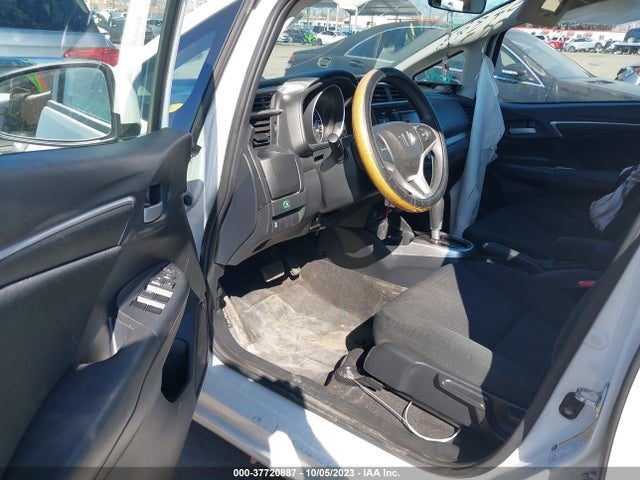 Honda FIT LX 2018 3HGGK5H49JM730440 Image 5