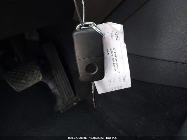 3VWLL7AJ6EM310451 Volkswagen Jetta Sedan Tdi