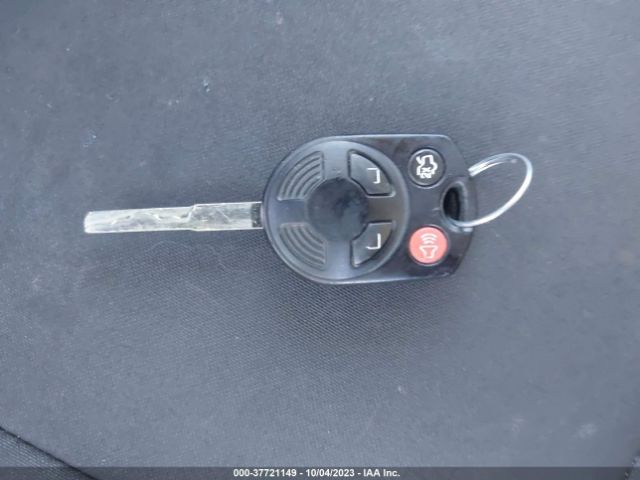 1FADP3K25FL318190 Ford FOCUS SE