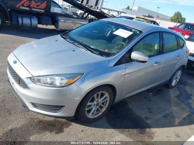 1FADP3K25FL318190 Ford FOCUS SE
