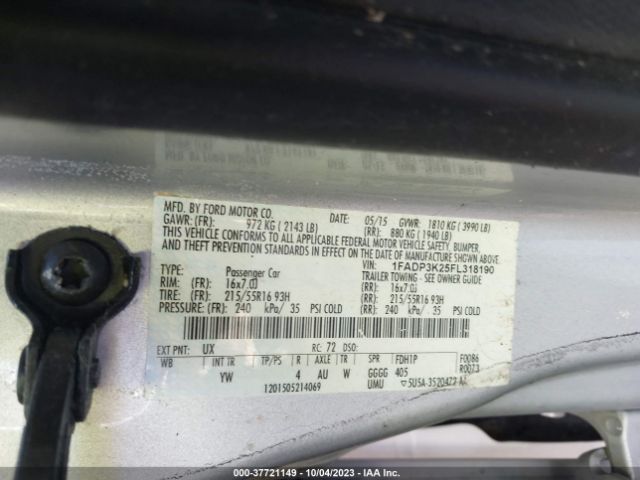 1FADP3K25FL318190 Ford FOCUS SE