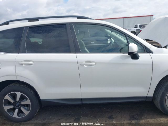 JF2SJAJC9HH506963 Subaru Forester Limited