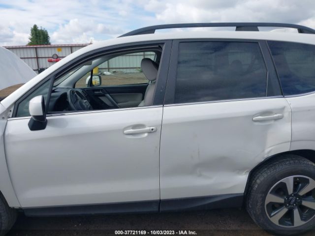 JF2SJAJC9HH506963 Subaru Forester Limited