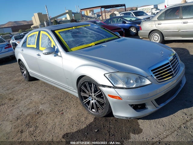 2007 MERCEDES-BENZ S 550 VIN: WDDNG71X07A074440