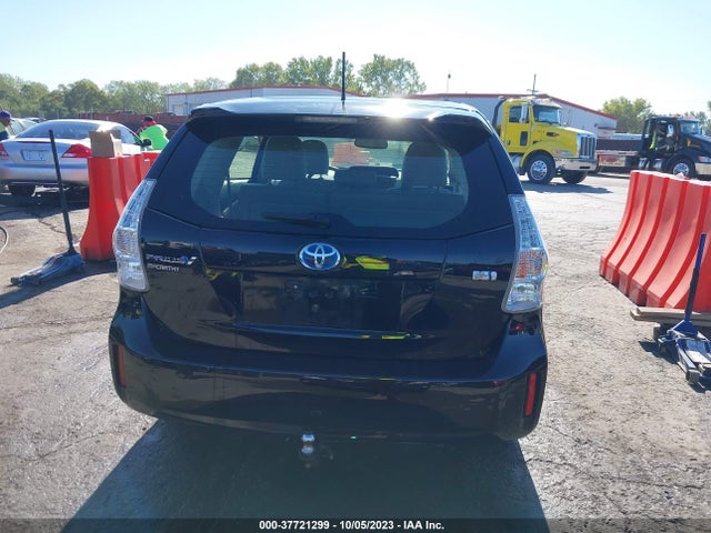 Toyota Prius V Two/three/five 2014 JTDZN3EU5EJ013690 Image 16