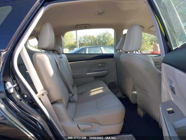Toyota Prius V Two/three/five 2014 JTDZN3EU5EJ013690 Image 8