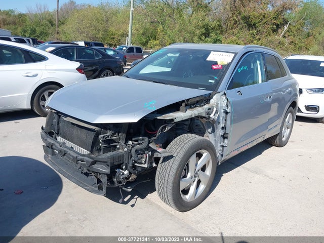 WA1AUCF39M1059196 Audi Q3 PREMIUM