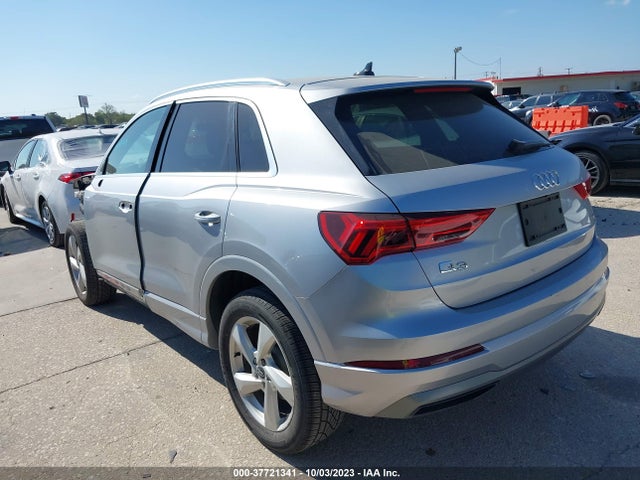 WA1AUCF39M1059196 Audi Q3 PREMIUM
