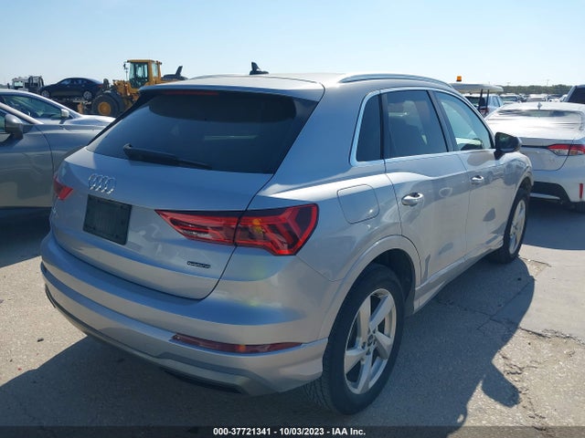 WA1AUCF39M1059196 Audi Q3 PREMIUM