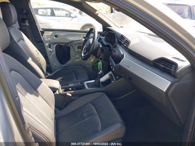 WA1AUCF39M1059196 Audi Q3 PREMIUM