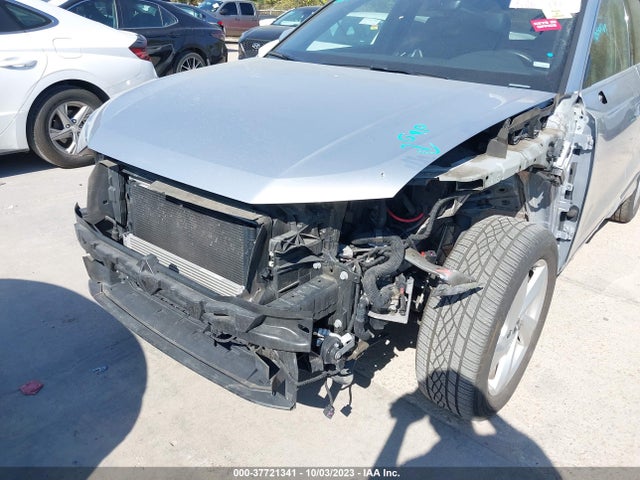 WA1AUCF39M1059196 Audi Q3 PREMIUM