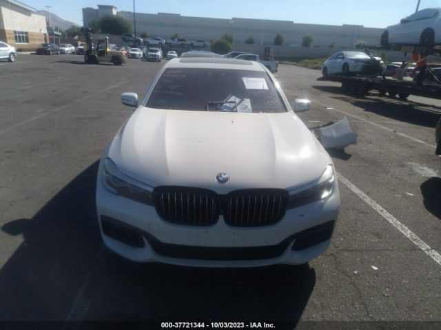 WBA7E2C58HG739703 BMW 7 Series 740i