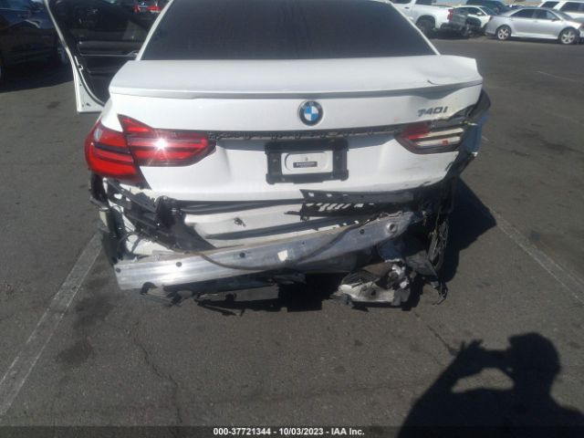 WBA7E2C58HG739703 BMW 7 Series 740i