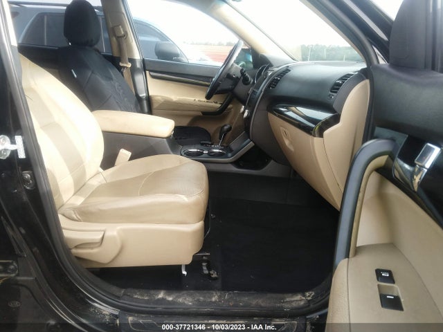 2011 KIA SORENTO EX VIN: 5XYKU4A17BG057983