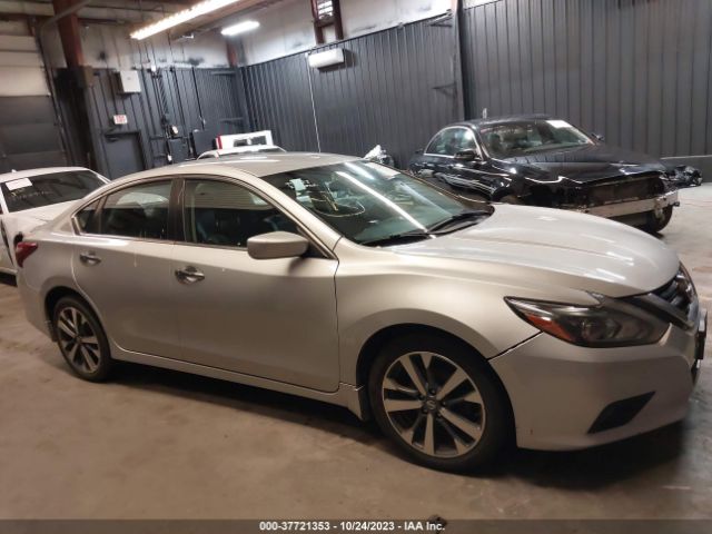 1N4AL3AP3HC137927 Nissan Altima 2.5 Sr