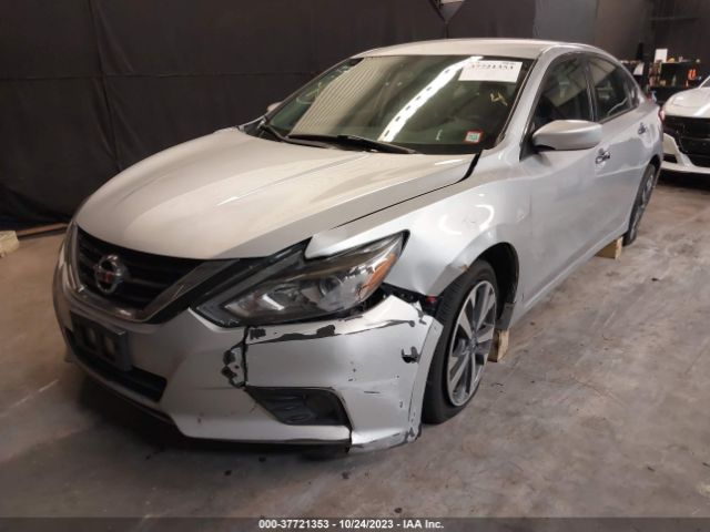 1N4AL3AP3HC137927 Nissan Altima 2.5 Sr