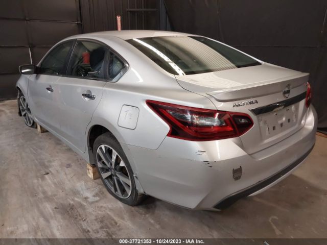 1N4AL3AP3HC137927 Nissan Altima 2.5 Sr