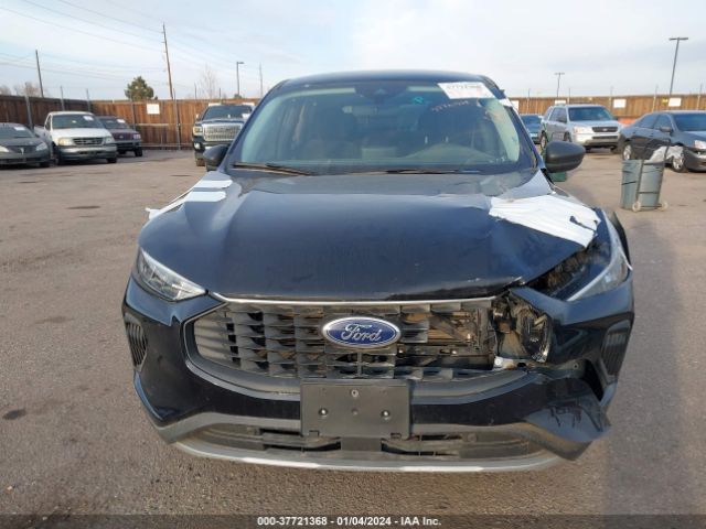 1FMCU9GNXPUA00688 Ford Escape Active