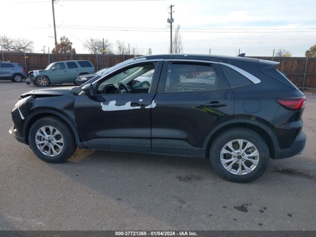 1FMCU9GNXPUA00688 Ford Escape Active