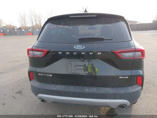 1FMCU9GNXPUA00688 Ford Escape Active