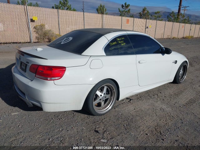 2009 BMW M3 VIN: WBSWL93559P332056