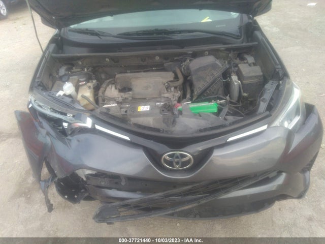 2018 TOYOTA RAV4 LE VIN: JTMZFREV0JJ188173