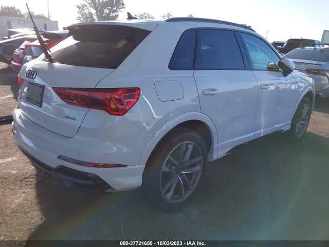 WA1DECF31N1042825 Audi Q3 S Line Premium