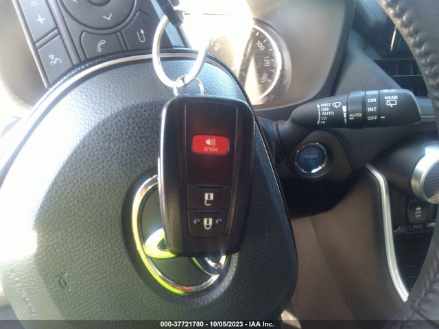 2021 TOYOTA RAV4 HYBRID XLE VIN: 4T3RWRFVXMU027818
