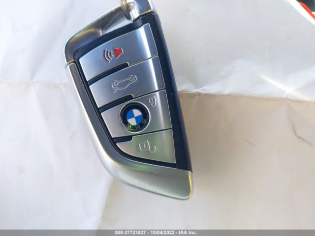 WBS83CH04MCF93829 BMW M5