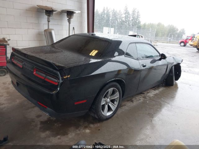 2C3CDZAG4KH677430 Dodge Challenger Sxt
