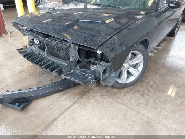 2C3CDZAG4KH677430 Dodge Challenger Sxt