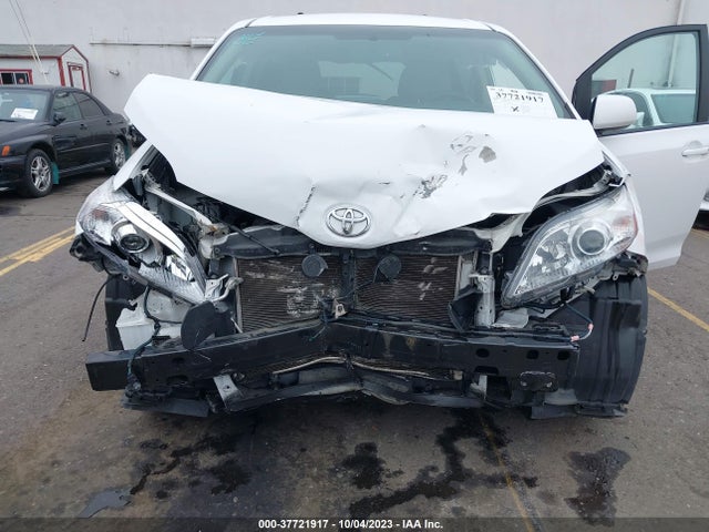 2016 TOYOTA SIENNA LE VIN: 5TDJK3DC2GS129840