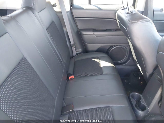 1C4NJPBA0GD805078 Jeep Patriot Sport Se