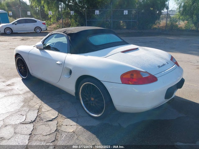 2000 PORSCHE BOXSTER WP0CB2987YU664067 Photo 2