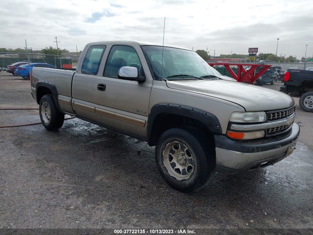 2001 CHEVROLET SILVERADO 1500 LS VIN: 2GCEK19T411388603