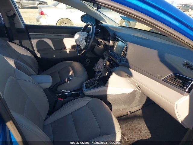 Hyundai Elantra Limited 2017 5NPD84LF6HH073034 Image 5