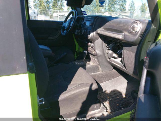 1C4AJWAG8HL512437 Jeep Wrangler Sport