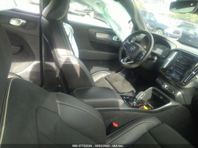 YV4162UM9M2401968 Volvo Xc40 R-design