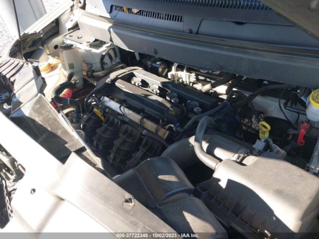 3C4PDCAB9JT443109 Dodge JOURNEY SE