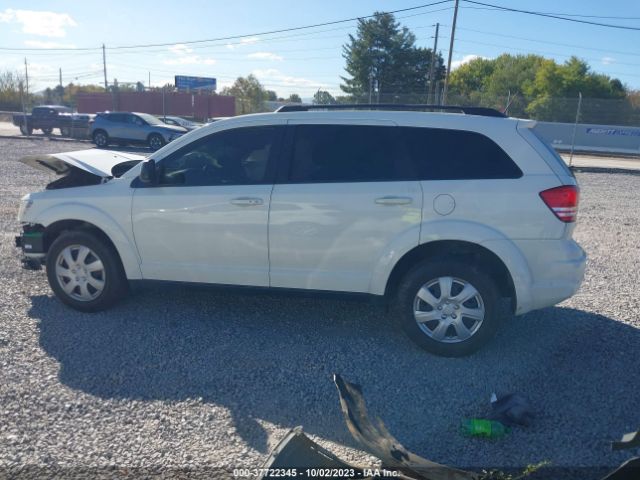 3C4PDCAB9JT443109 Dodge JOURNEY SE