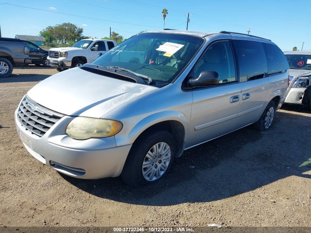 2005 CHRYSLER TOWN & COUNTRY LX VIN: 2C4GP44R95R401814