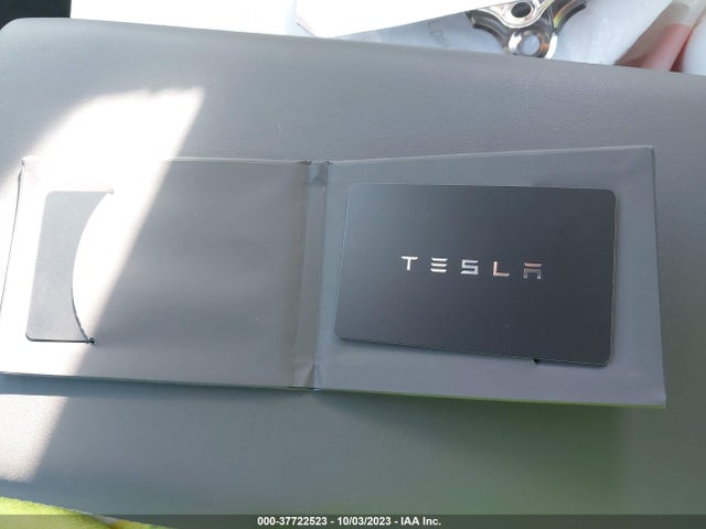 Tesla Model Y Long Range 2023 7SAYGDEE2PF880420 Image 10