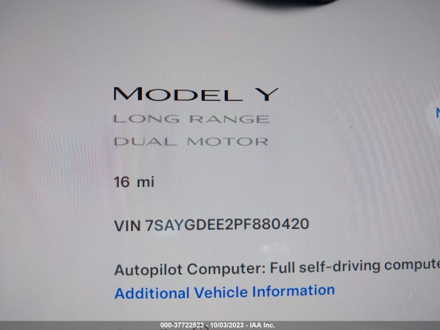 Tesla Model Y Long Range 2023 7SAYGDEE2PF880420 Image 15
