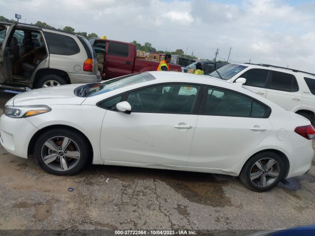 3KPFL4A72JE172110 KIA FORTE LX