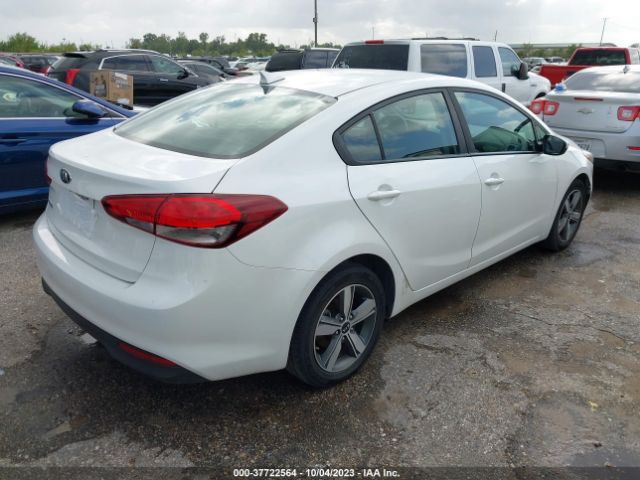 3KPFL4A72JE172110 KIA FORTE LX